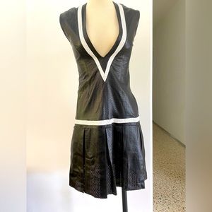 Italian Design perforated soft leather vneck tennis style dress sz 32